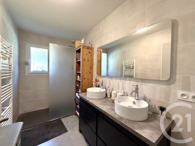 maison à vendre - 5 pièces - 94.0 m2 - ST GERMAIN DU PUCH - 33 - AQUITAINE - Century 21 Nci Immobilier