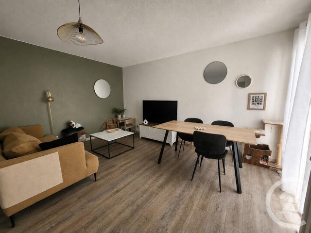 Appartement T3 à louer ST QUENTIN DE BARON