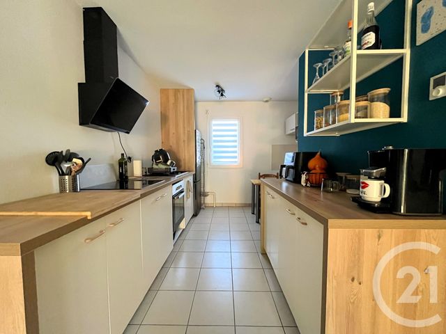 Appartement T3 à vendre - 3 pièces - 57.97 m2 - ST QUENTIN DE BARON - 33 - AQUITAINE - Century 21 Nci Immobilier