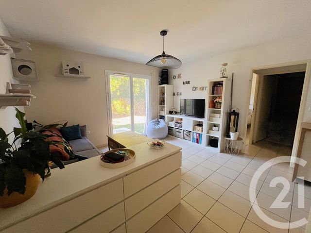 Appartement T3 à vendre - 3 pièces - 57.97 m2 - ST QUENTIN DE BARON - 33 - AQUITAINE - Century 21 Nci Immobilier