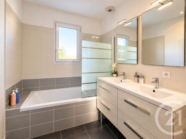 maison à vendre - 4 pièces - 95.0 m2 - BEYCHAC ET CAILLAU - 33 - AQUITAINE - Century 21 Nci Immobilier